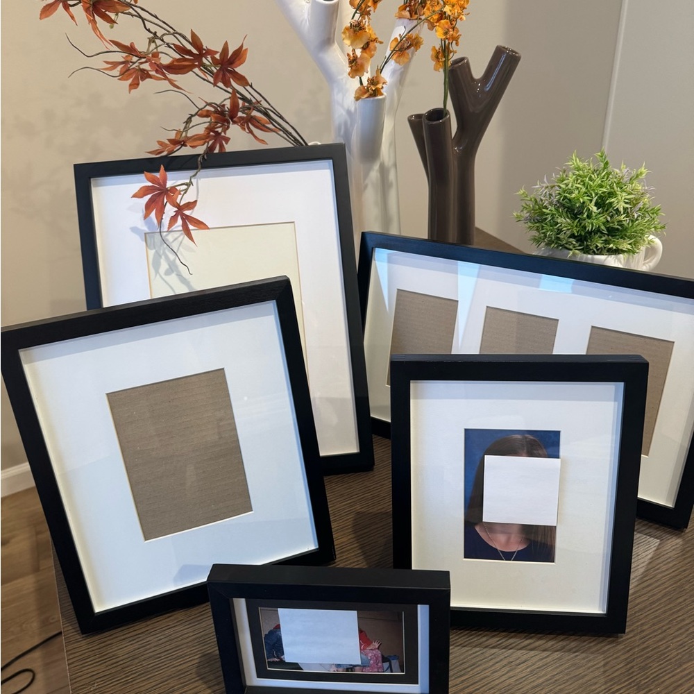 Black and White Photo Frame by Pottery Barn - Picture 6 of 6